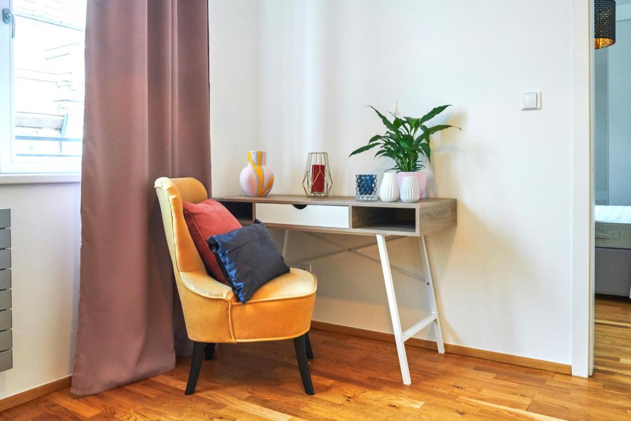 Hotel apartamentowy Dlouha - Old Town Praga