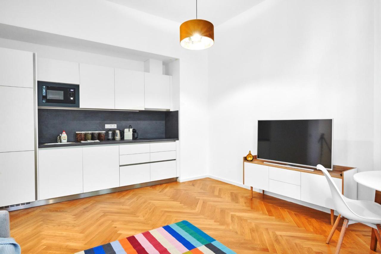 Hotel apartamentowy Dlouha - Old Town 4*